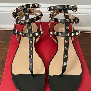 Valentino Rockstud Thong Sandal Size 37.5